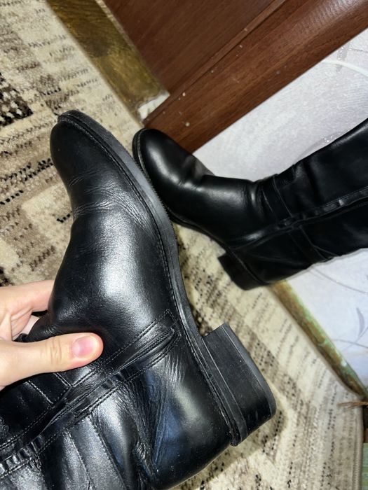 Кожані сапоги жіночі