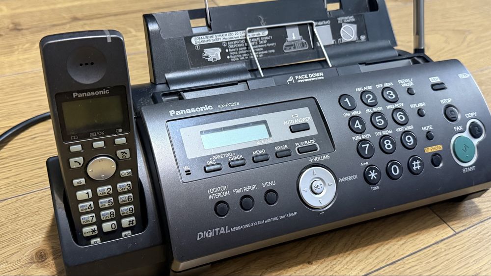 Факс Panasonic KX-FC228 DECT