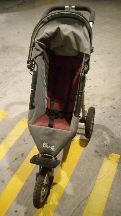 Carro de bebê de 3 rodas