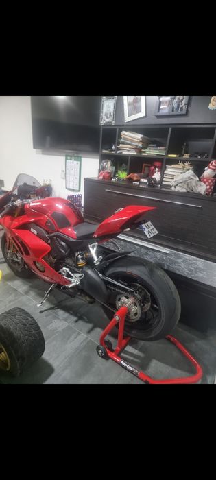 Vendo Ducati panigale v4s