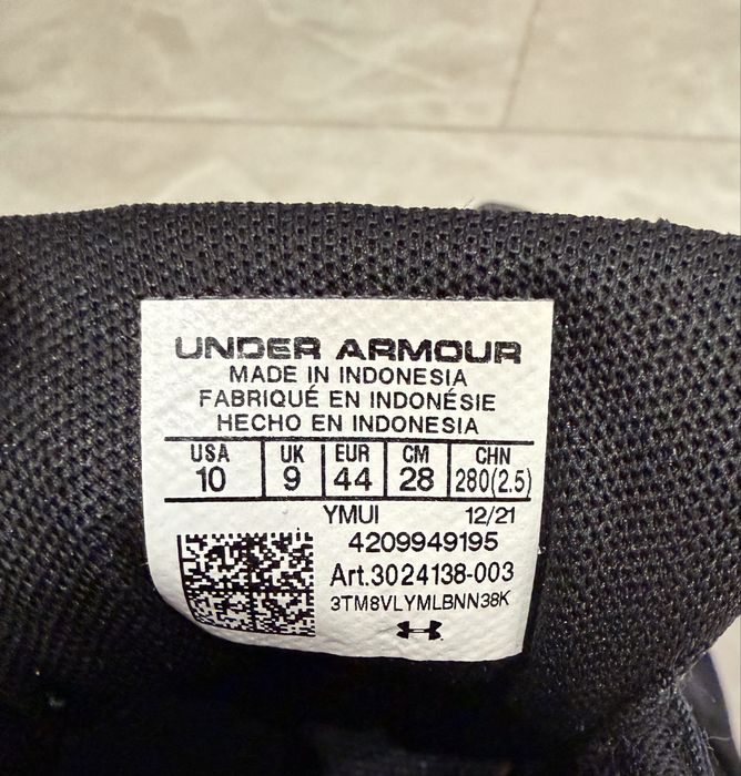 Кросівки Under Armour Charged Pursuit 2 (EUR 44)