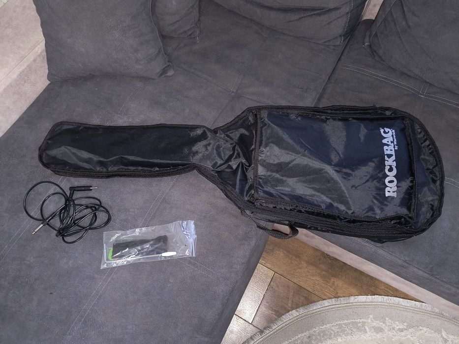 Електрогітара  гітара з чохлом