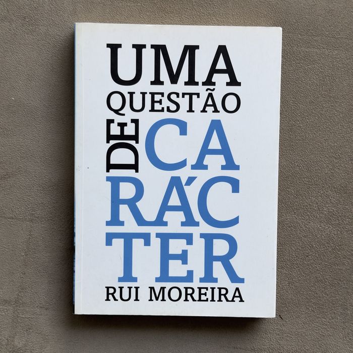 Lote de Livros sobre Economia e Política em Portugal