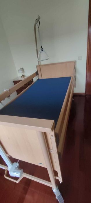 Cama articulada + cadeirão
