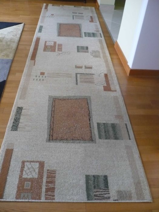 Chodnik dywanowy  o wymiarze 393 x 100