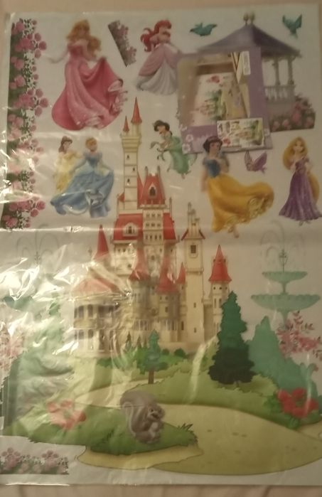 Vendo vinil de parede princesas