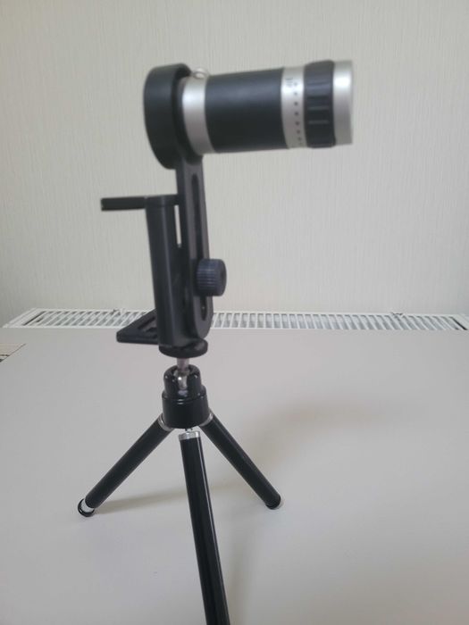 Продам монокуляр, міні штатив, об'єктив для смартфону