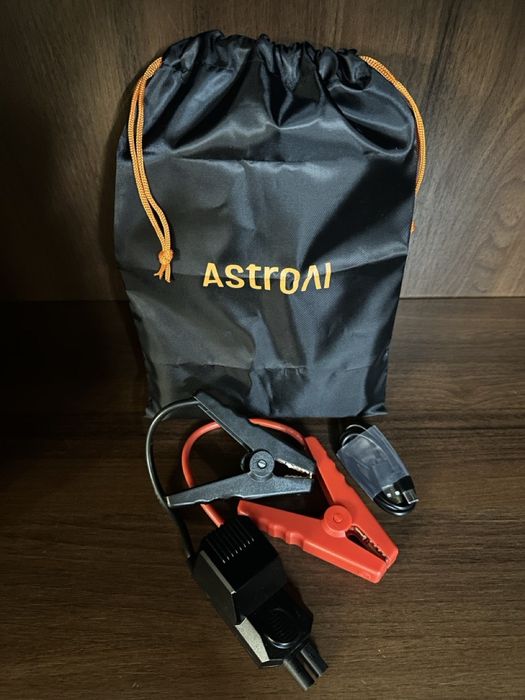 Пусковий пристрій для авто 2000A Jump Starter бустер 12V AstroAI B8 Po