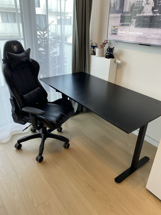 Biurko Jysk STAUNING 160x80 + fotel Diablo – komplet