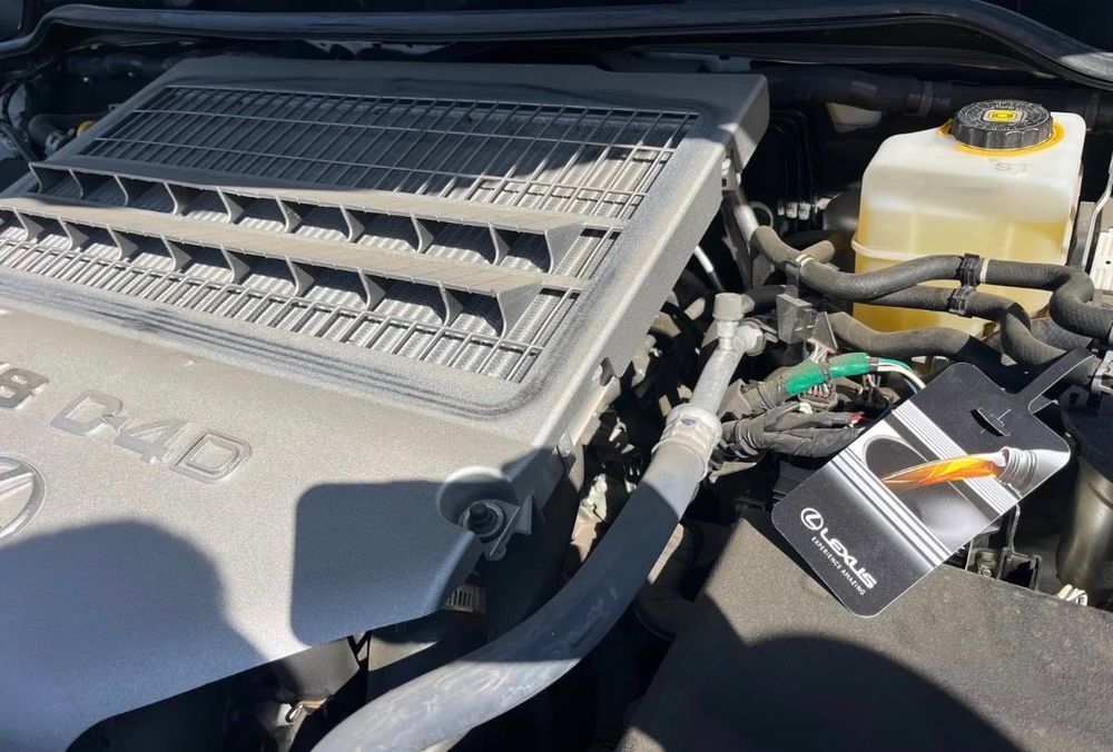 Lexus LX 450 V8 2020 рік