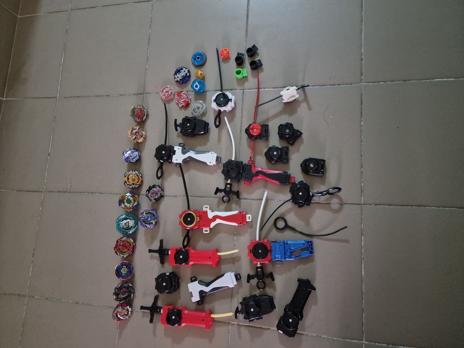 Волчик bayblade,бейблейд в хорошому стнаі