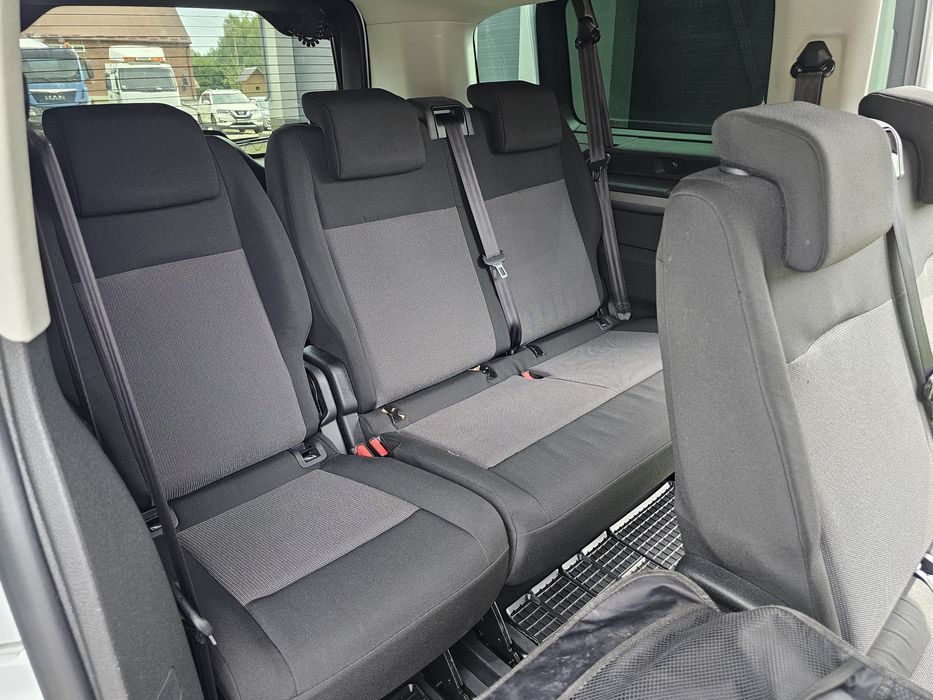 Wynajem busów 9 osobowych