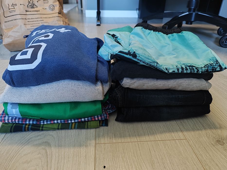 Zestaw ubrań 152 ciepłe spodnie jeansowe