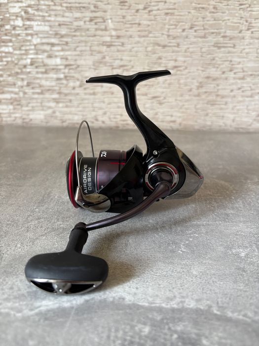 Котушка Daiwa FUEGO LT4000-CP