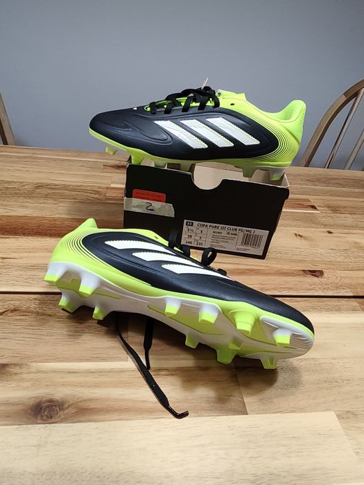 Cx2 chuteiras 38  adidas original novas
