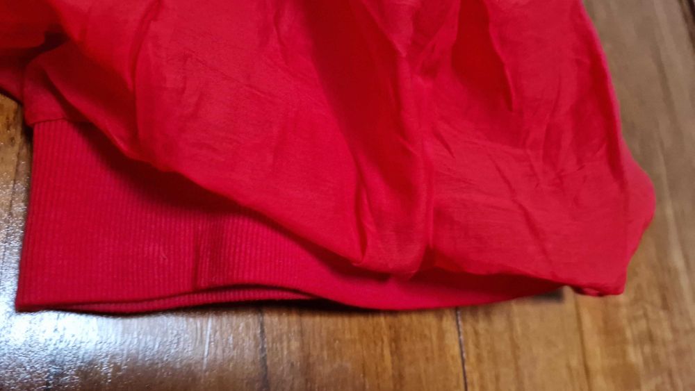 T-shirt vermelha, tamanho S