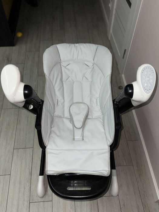 Годувальне крісло гойдалка Carello Cascata