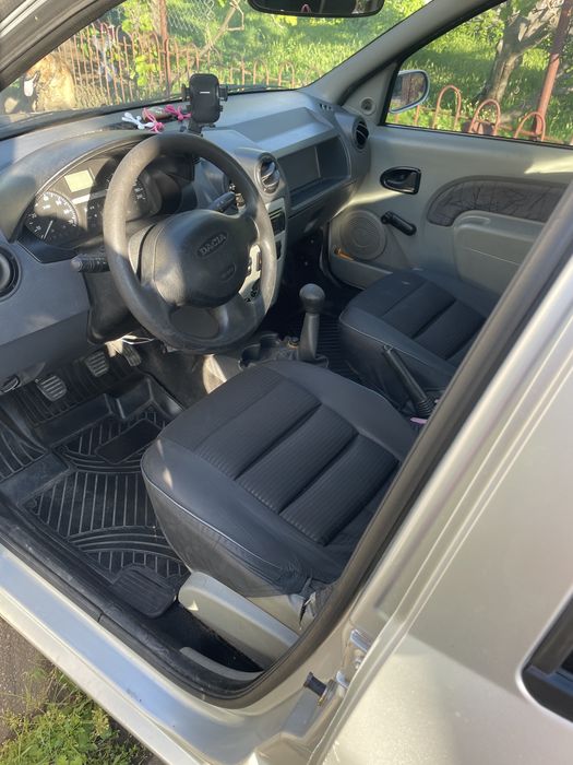 Dacia logan 2006р.