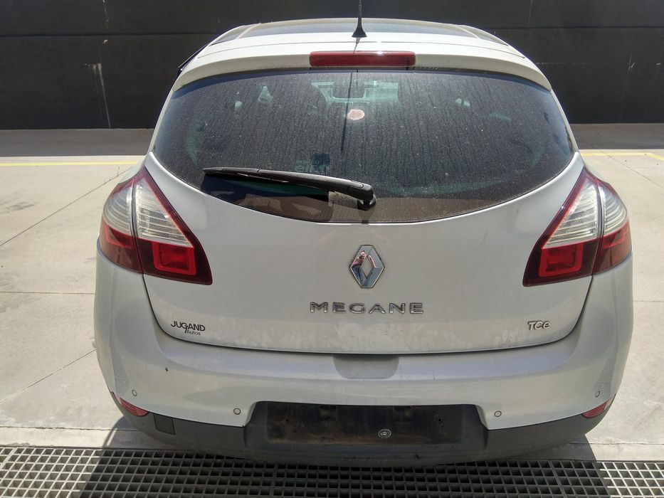 RENAULT MEGANE III Hatchback - 2015 - Para Peças