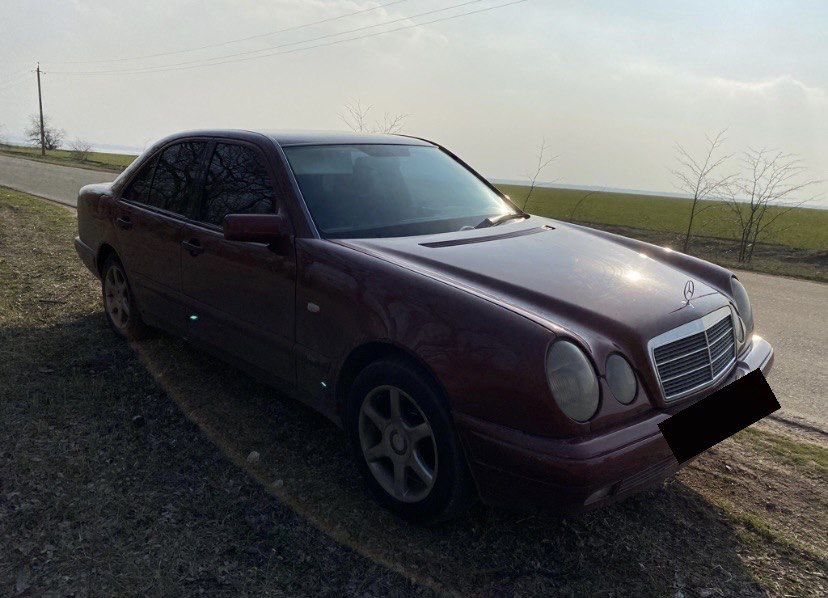 Mercedes-Benz w210 e230