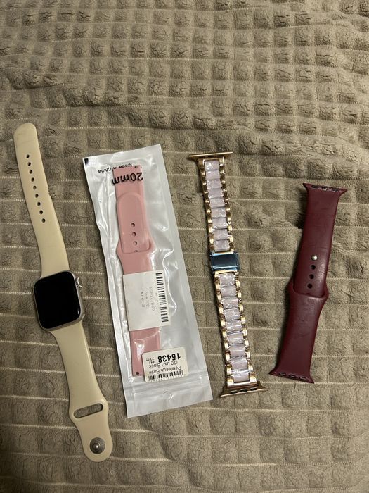 Apple Watch SE 2023 40mm бежевий