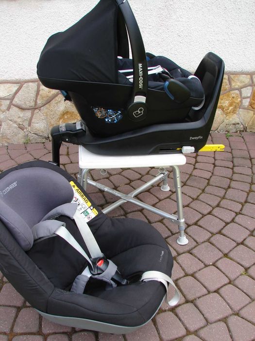 Maxi-Cosi 2Waypearl Nomad Black fotelik 9-18Kg+ Maxi Pebble