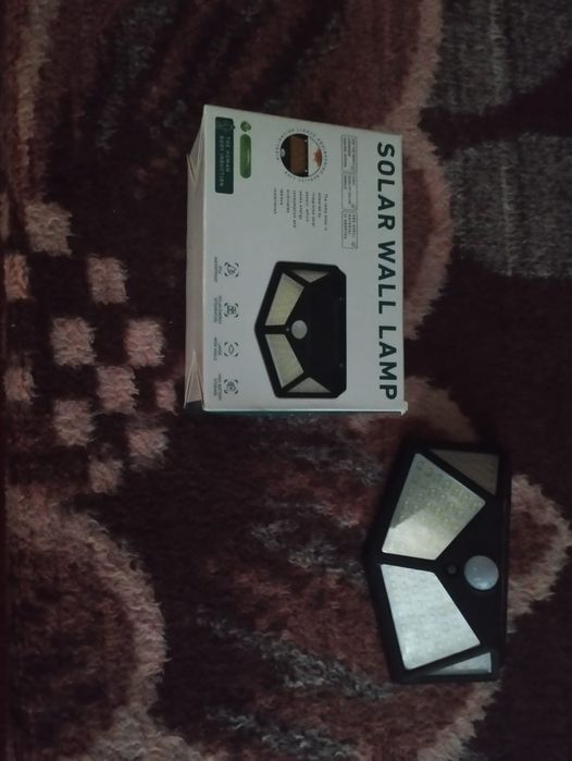 Лампа на солнечной батарее