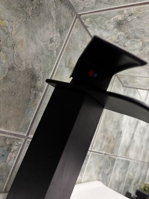 Komplet baterii nad umywalke i wanne