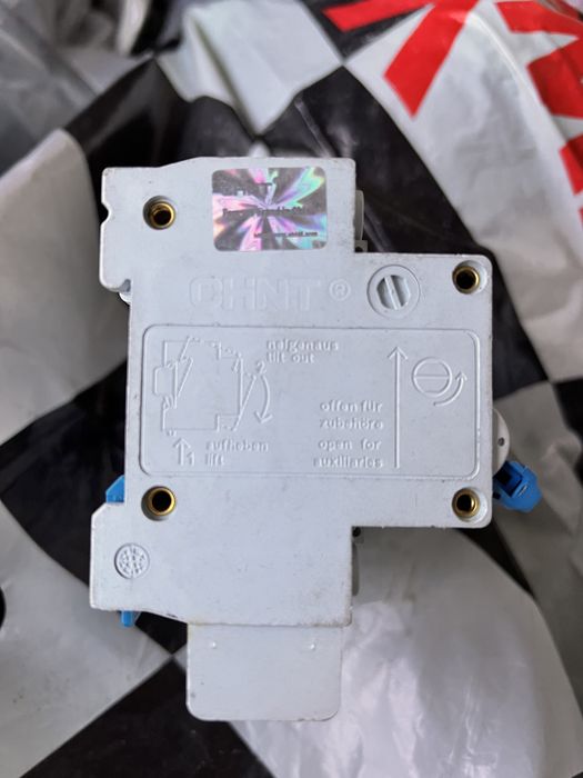 дифференциальный автоматический выключатель CHINT DZ47LE-32 C32