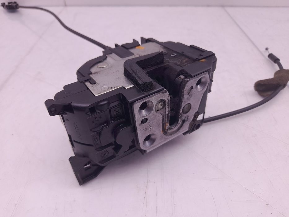 Fechadura / fecho porta frente direito RENAULT Clio III (BR0/1, CR0/1)