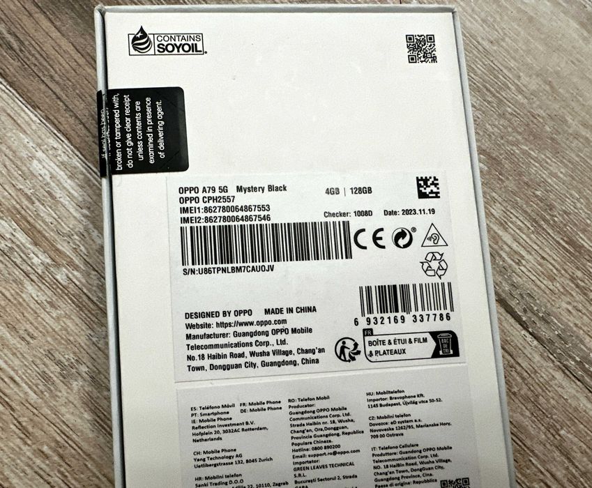 Oppo A79 5G 4 GB / 128 GB 5G czarny Mystery Black paragon