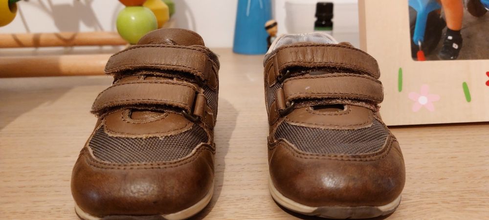 Sapatos Chicco tamanho 22