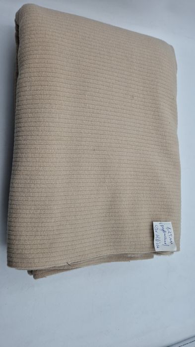 Polar kupon 1,25 m.x 126 cm.przybrudzony