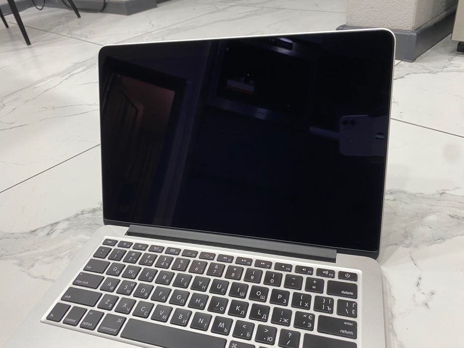 MacBook Pro 13" (A1502,  Early 2015)