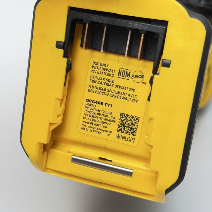 Dewalt Безщіточна Болгарка DCG408B 20V XR з США