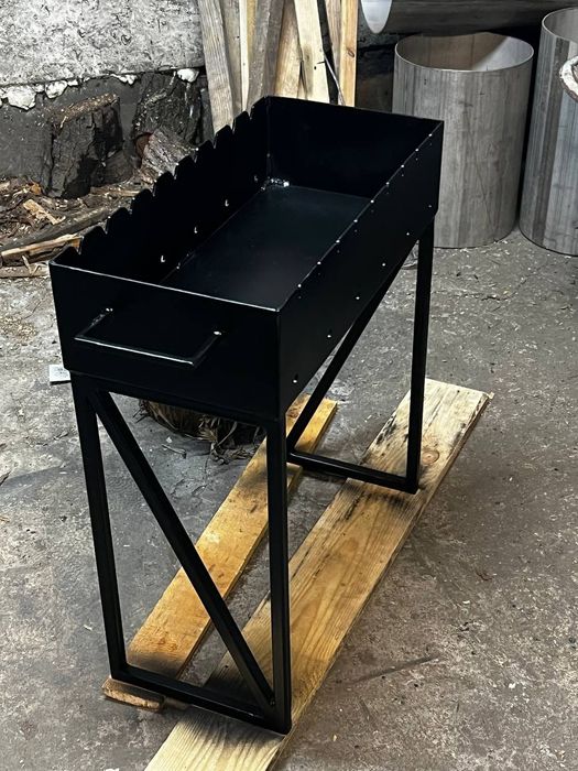 мангал на ніжках