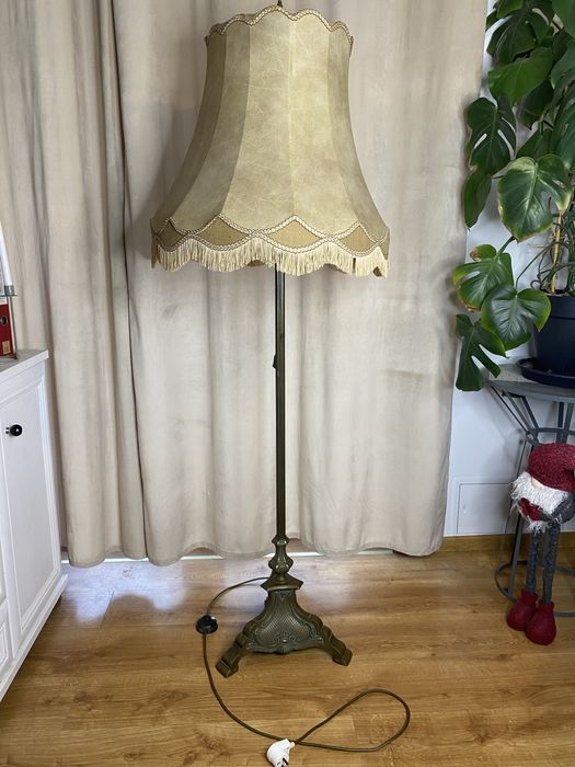 Sprzedam lampe stojąca miedzianą