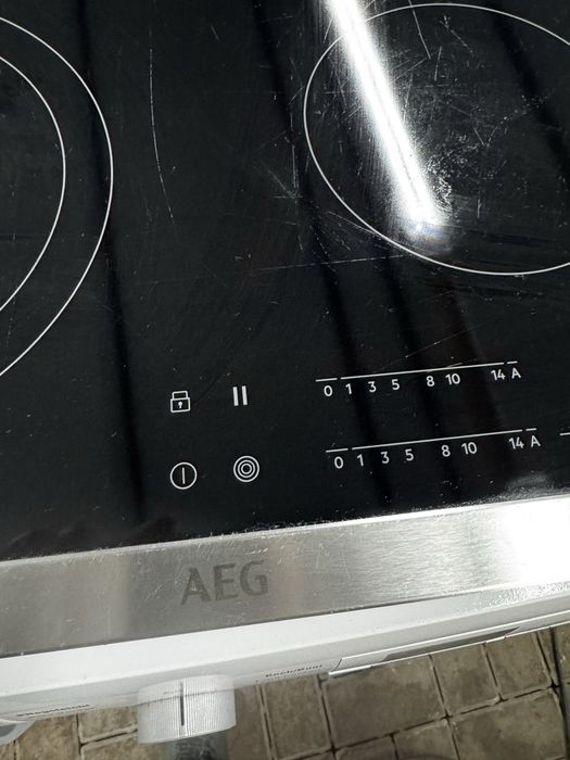 Płyta Ceramiczna  firmy Aeg model Hka6507rad