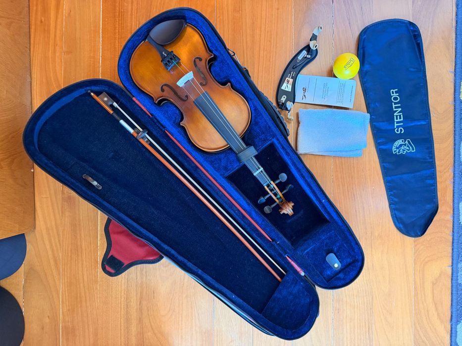 Violino 3/4 Stentor Student II completo, com estojo e espaleira Wolf