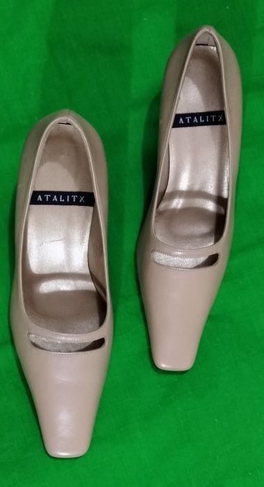 Sapatos de Senhora em Couro