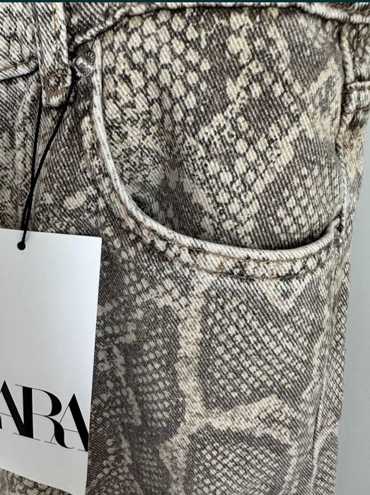 Джинси ZARA Зара 10 140 animals анімал тваринним зміїним леопард джинс