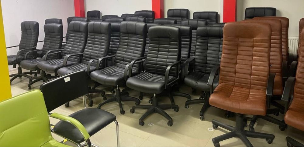 КРІСЛА СТІЛЬЦІ Enran, Narbutas, Nowy styl, ISO, Stellcase керівник, менеджер