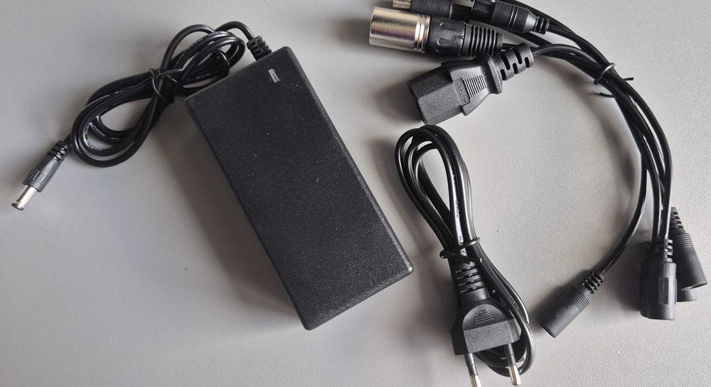 Ładowarka do skutera elektrycznego 42V 2A kabel do ładowania