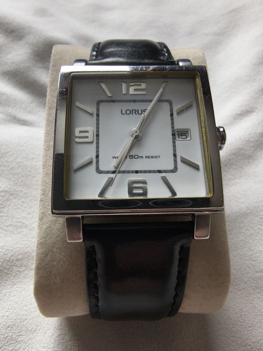 Lorus VX42-X208 kwadratowy klasyk Seiko – super stan, skórzany pasek