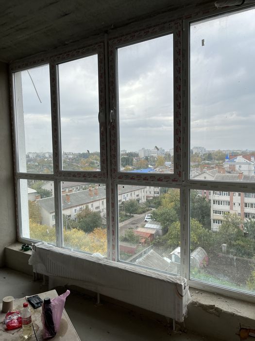Продаж 2-кім квартири  у новому заселеному будинку. 60 м2. Підходить під Є оселя