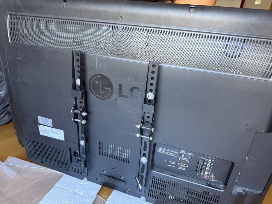 TV LG 37LD420C-ZA - 37polegadas