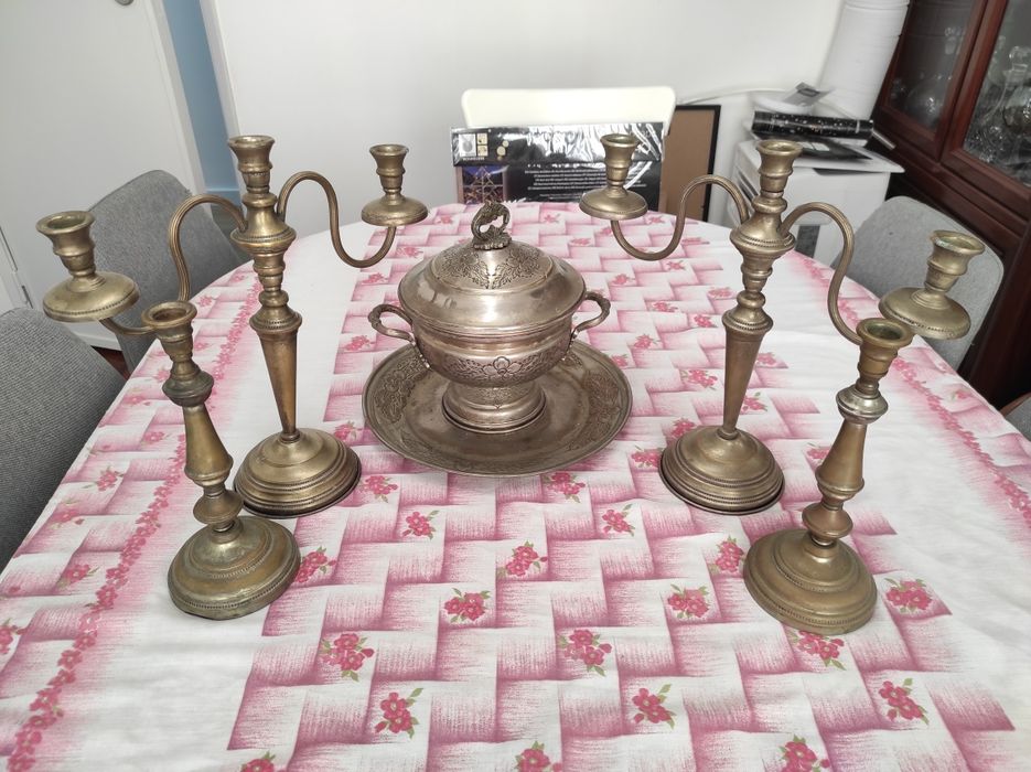Lote Vintage Casquinha Nacional - Candelabros e Centro de Mesa
