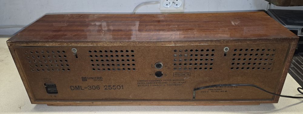 Stare radio Klawesyn