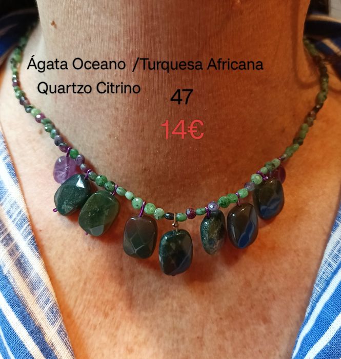 Colar pedras naturais