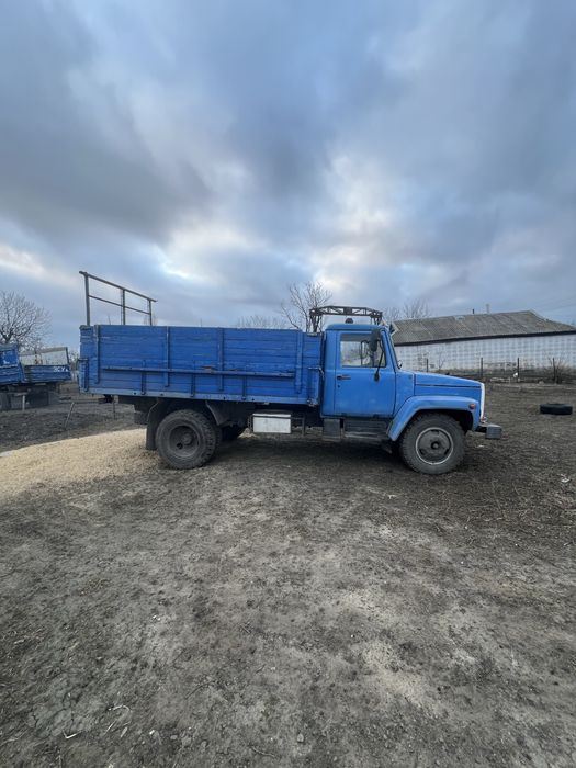 ГАЗ  3307 вантажно бортовий